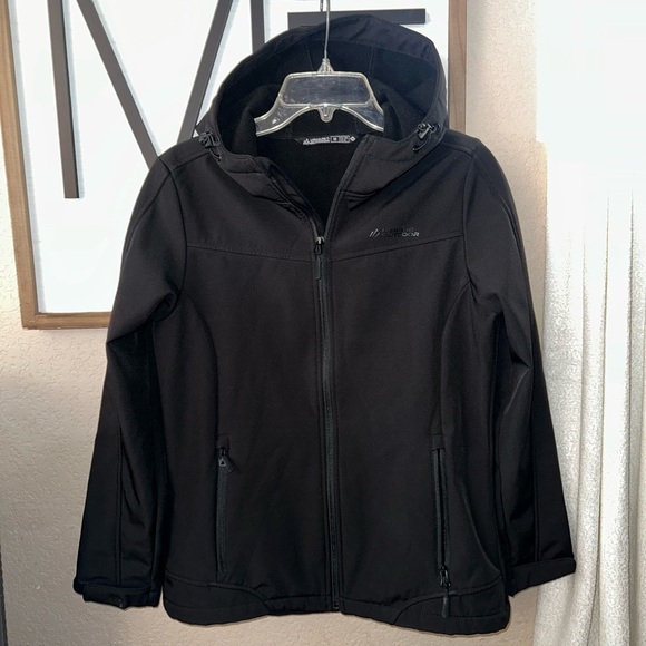Ushare Outdoors women’s softshell‎ full zip jacket - Picture 1 of 3